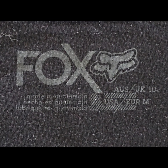 Fox women’s v-neck t-shirt size medium - Picture 4 of 5